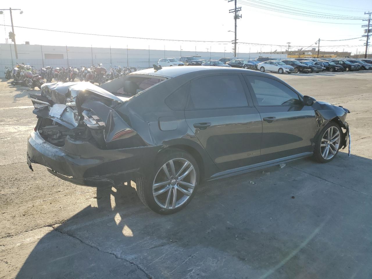 2018 Volkswagen Passat - Image 3