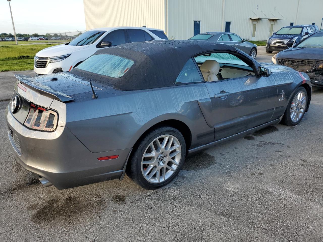 2014 Ford Mustang - Image 3