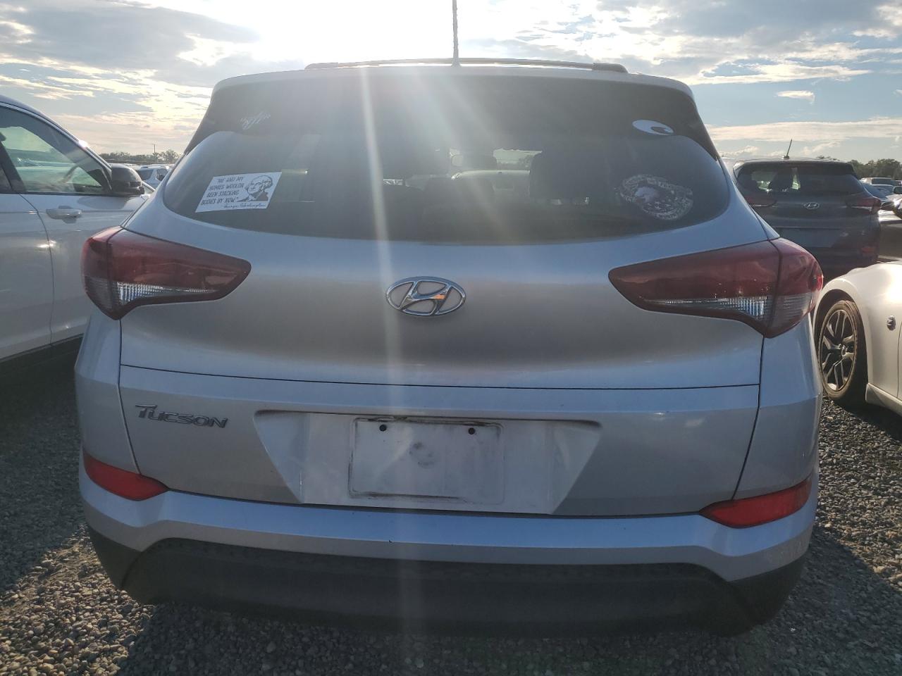 KM8J33A40HU312026 2017 Hyundai Tucson Limited