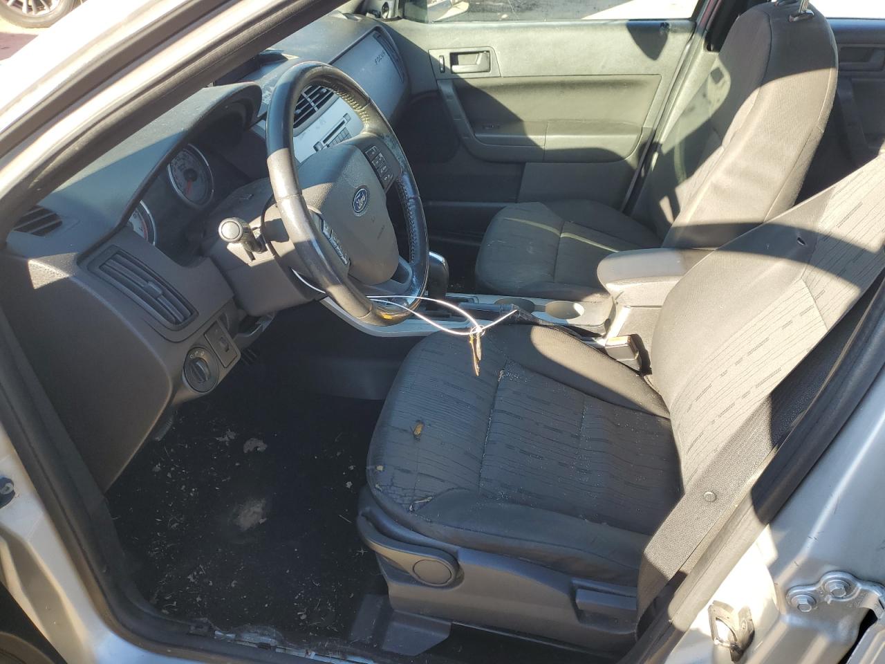 2010 Ford Focus - Image 7