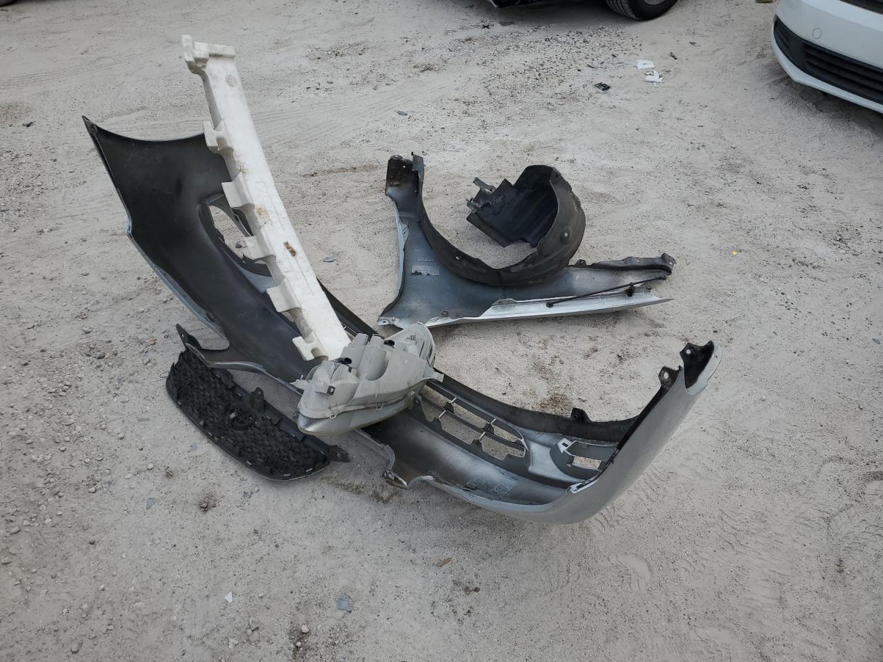 2005 Toyota Corolla Ce VIN: JTDBR32E352063940 Lot: 75326934