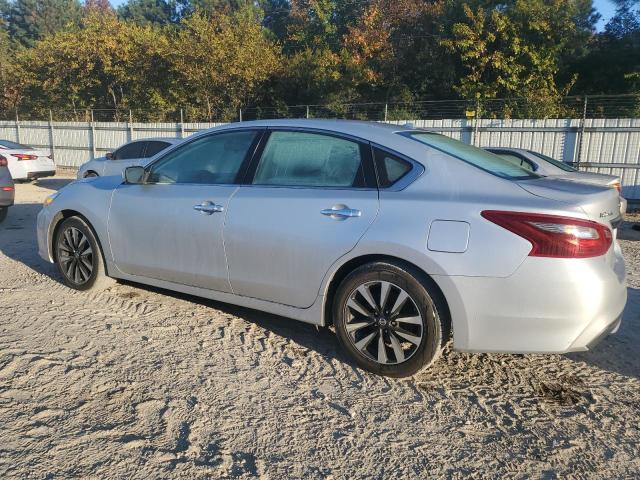  NISSAN ALTIMA 2018 Srebrny