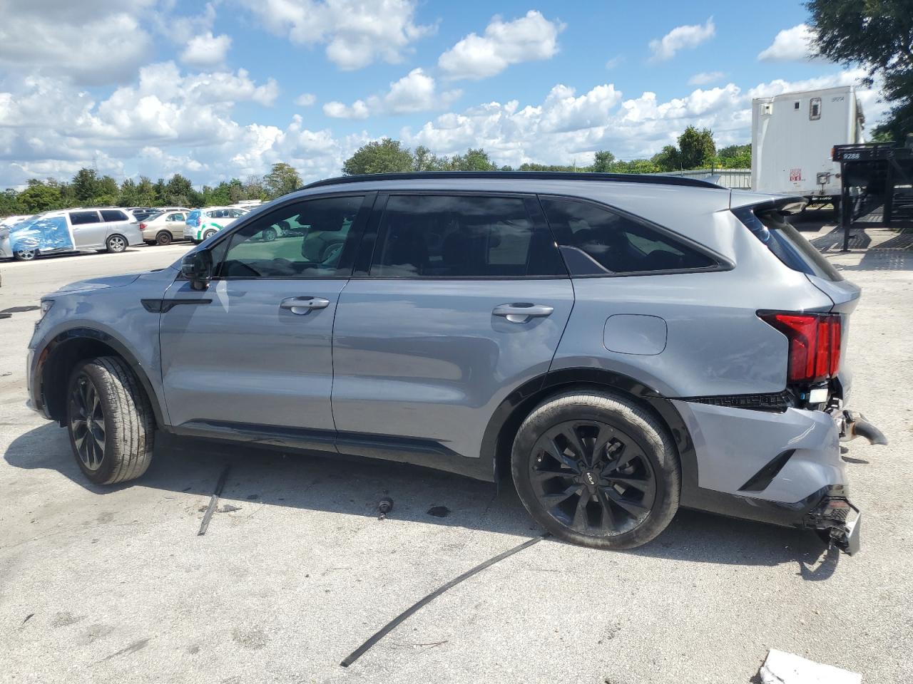 2023 Kia Sorento - Image 2