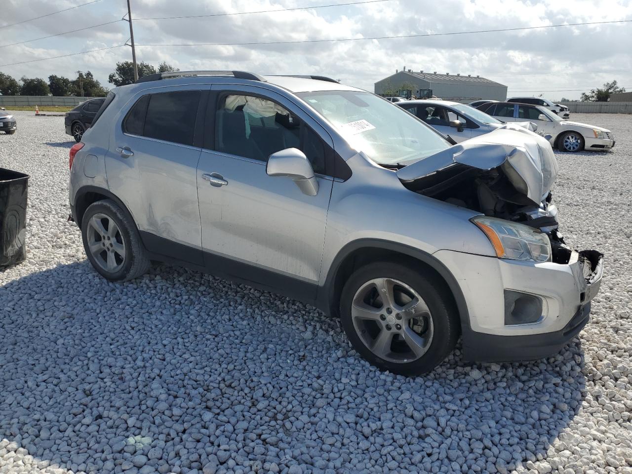 VIN 3GNCJMSB3GL188534 2016 CHEVROLET TRAX no.4