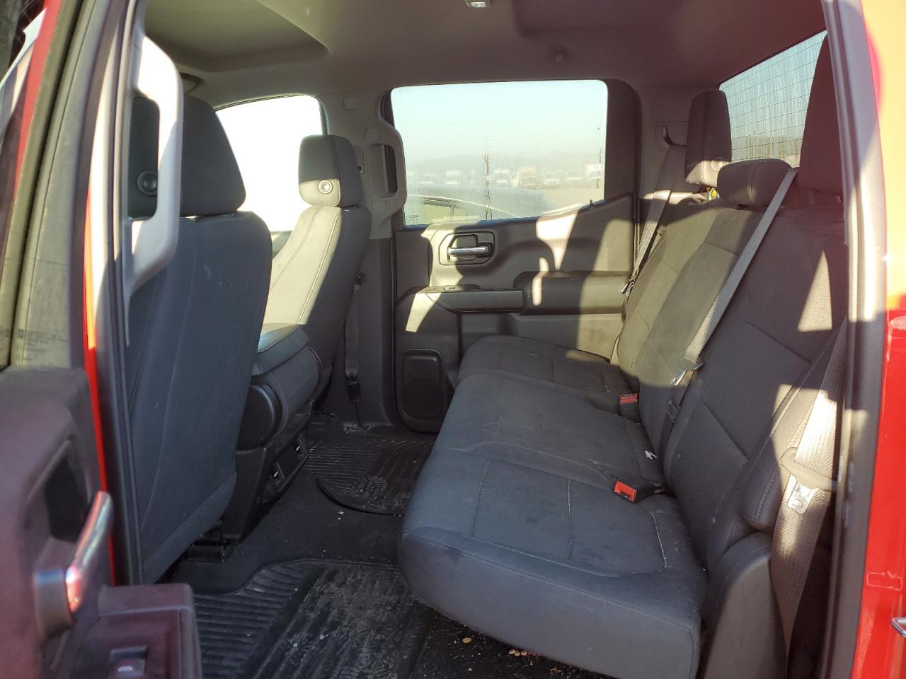 2019 Chevrolet Silverado - Image 10
