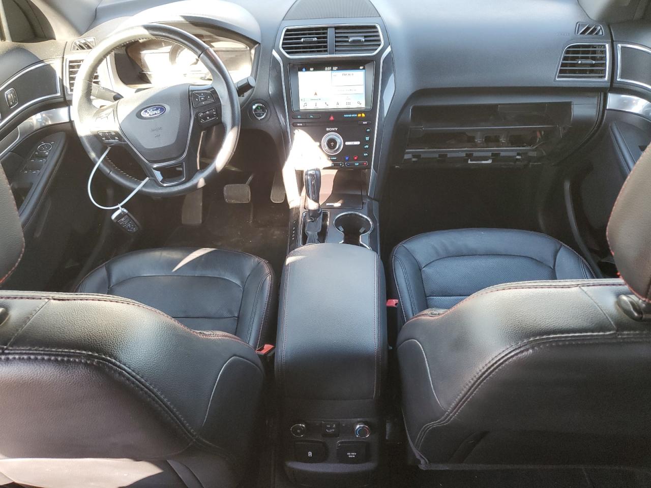 2019 Ford Explorer - Image 8