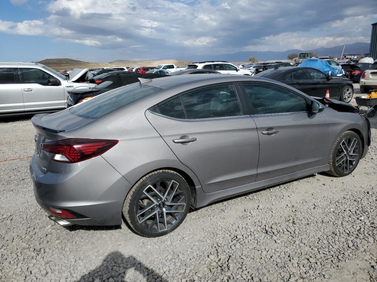 2020 Hyundai Elantra - Image 3