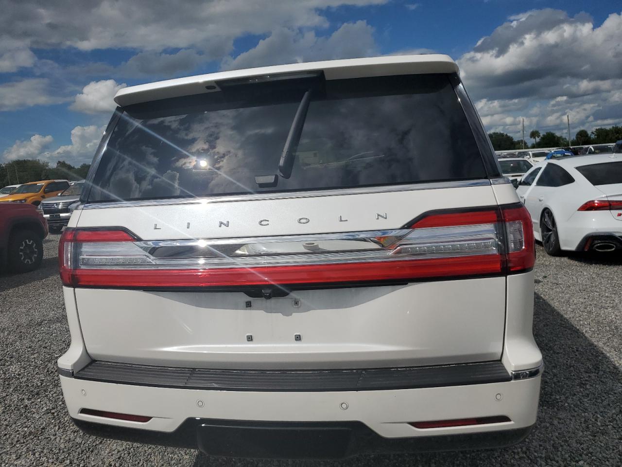 2019 Lincoln Navigator Reserve VIN: 5LMJJ2LT5KEL26281 Lot: 74690944