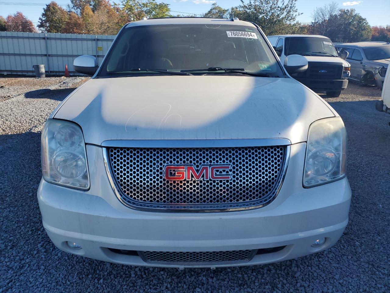 1GKS2GEJXBR125569 2011 GMC Yukon Denali Hybrid