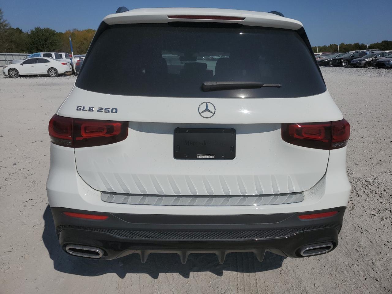 2021 Mercedes-Benz GLB - Image 6