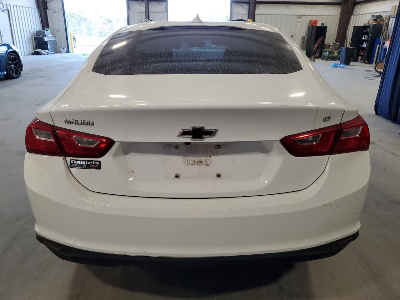 1G1ZD5ST0JF142095 2018 Chevrolet Malibu Lt