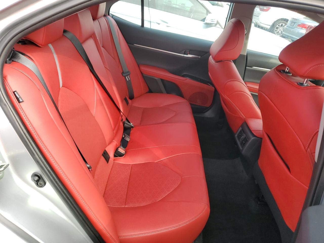 2020 Toyota Camry - Image 11