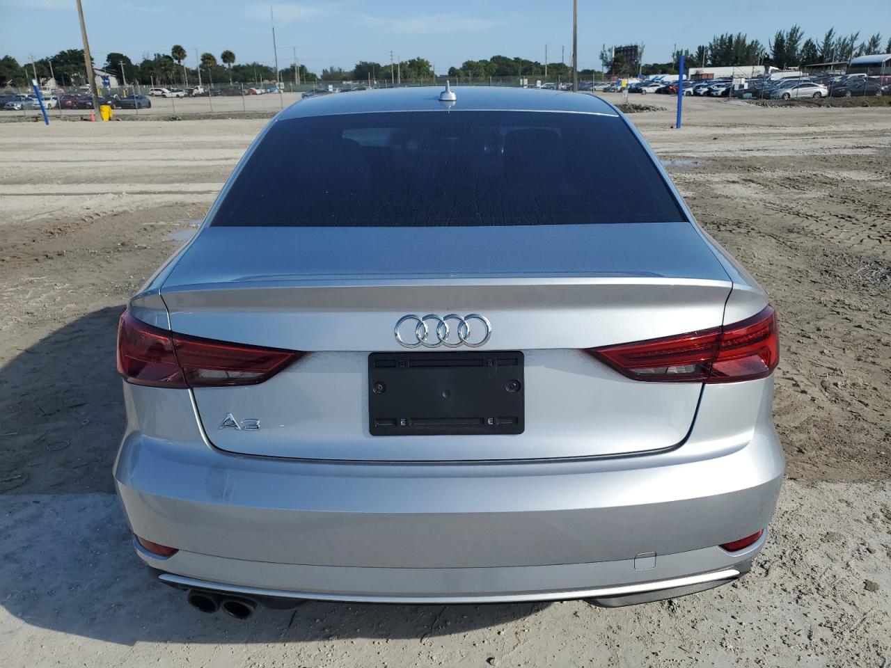 2018 Audi A3 Premium VIN: WAUAUGFF0J1038592 Lot: 76125074