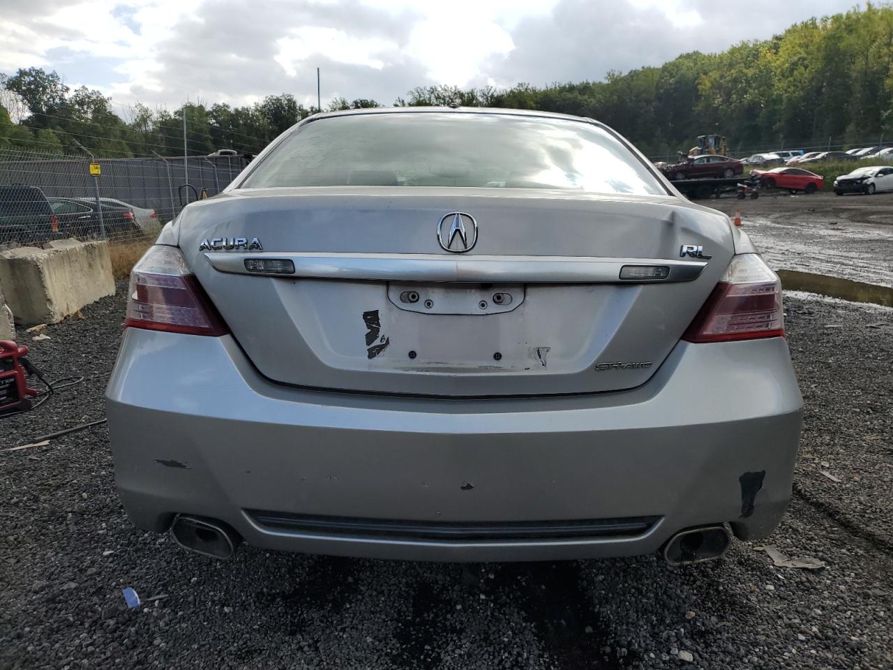 JH4KB2F67AC000277 2010 Acura Rl