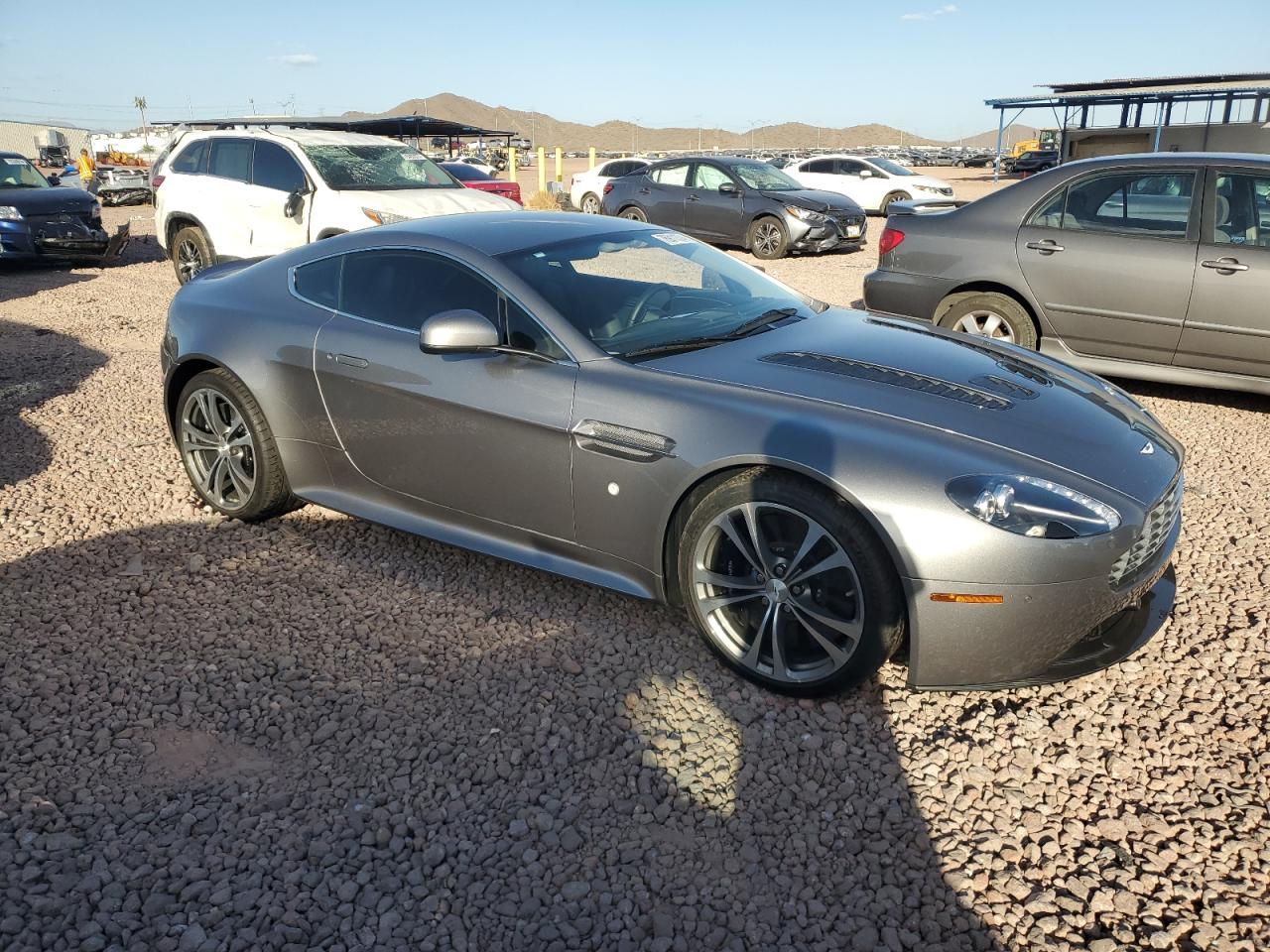 2011 Aston Martin Vantage - Image 4
