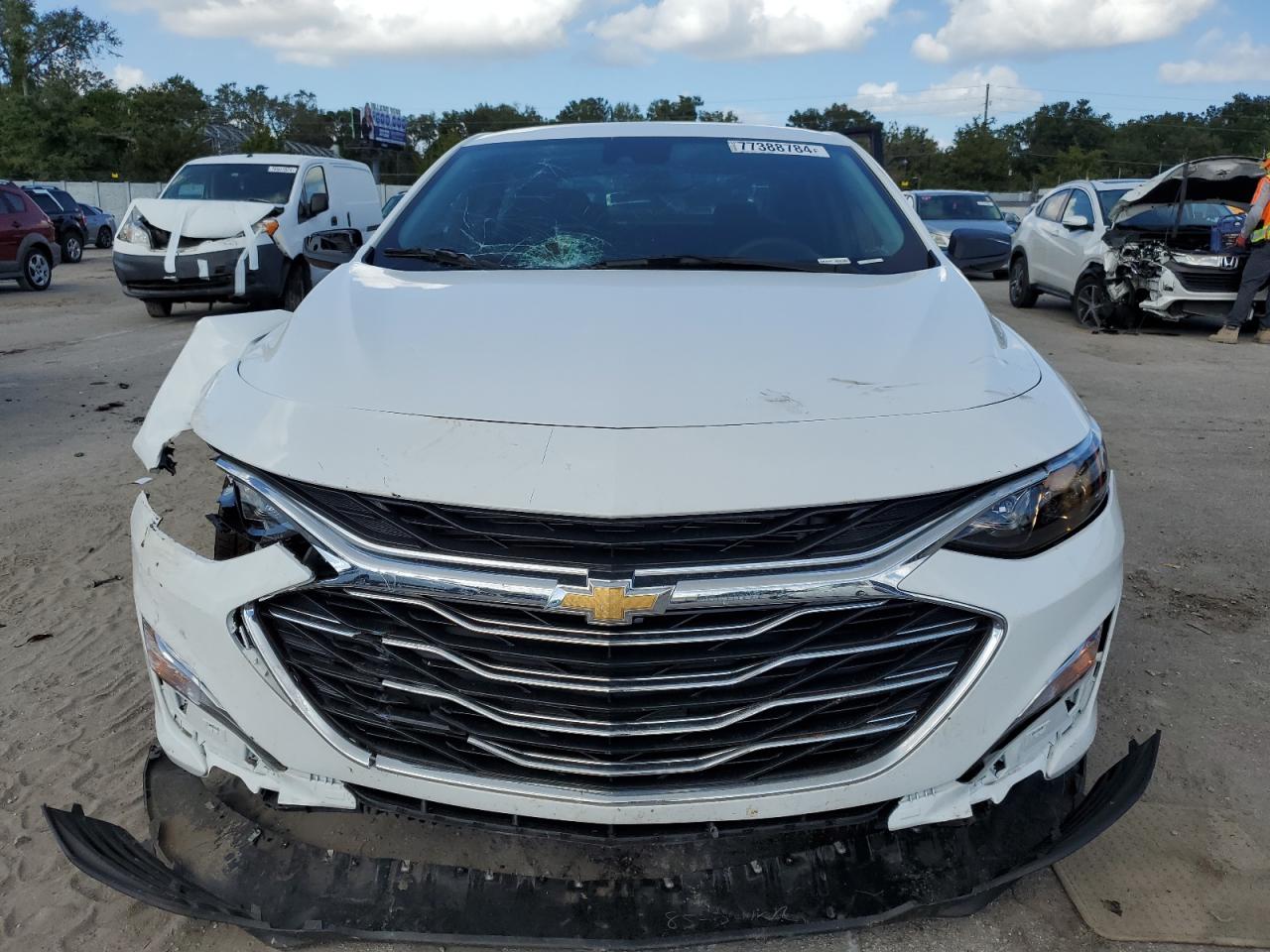 VIN 1G1ZC5ST9RF204575 2024 CHEVROLET MALIBU no.5