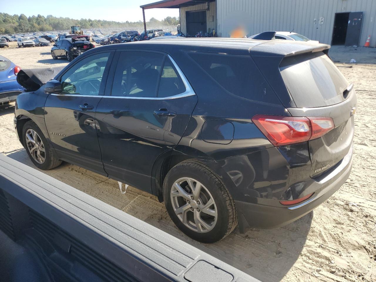 2020 Chevrolet Equinox - Image 2