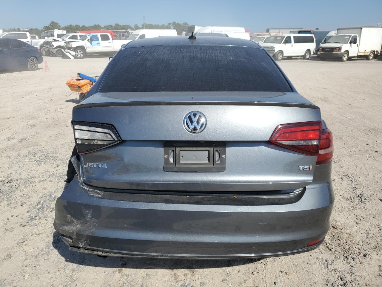 2016 Volkswagen Jetta - Image 6