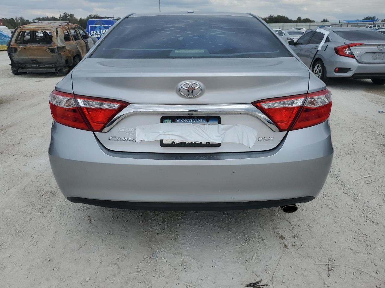 2017 Toyota Camry - Image 6