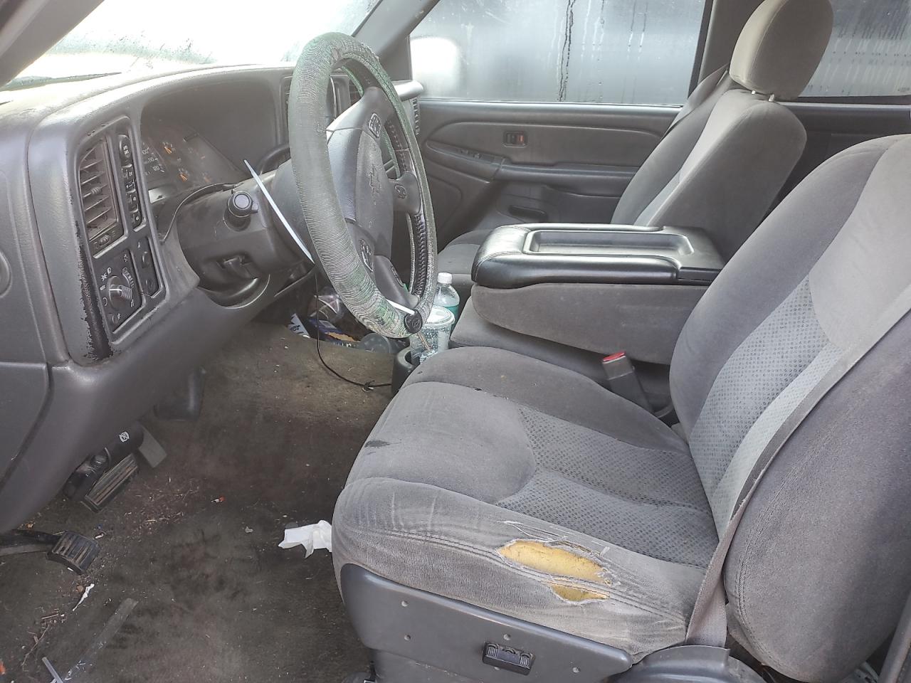 2007 Chevrolet Silverado - Image 7