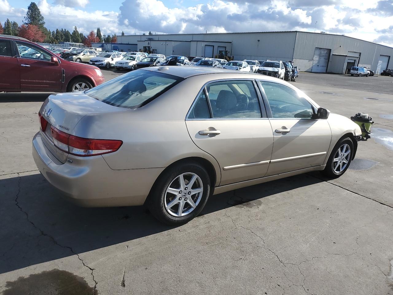 2004 Honda Accord - Image 3