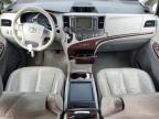2011 Toyota Sienna Xle продається в Eugene, OR - Front End