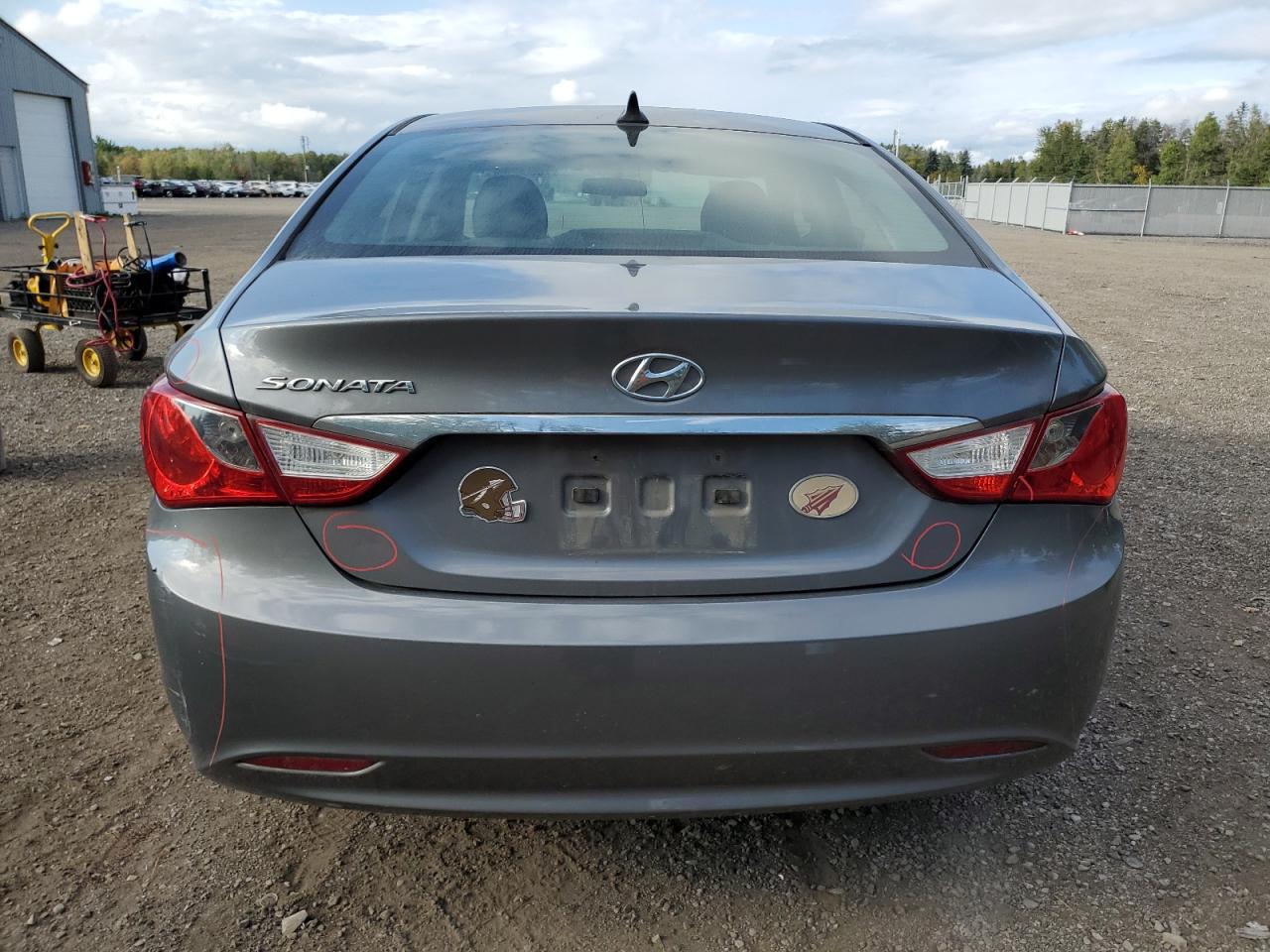 5NPEB4AC1DH665918 2013 Hyundai Sonata Gls