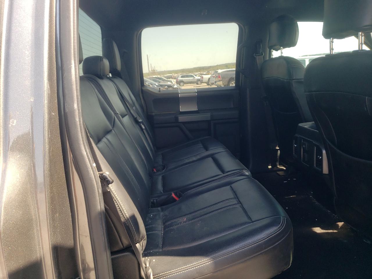2016 Ford F-150 - Image 10
