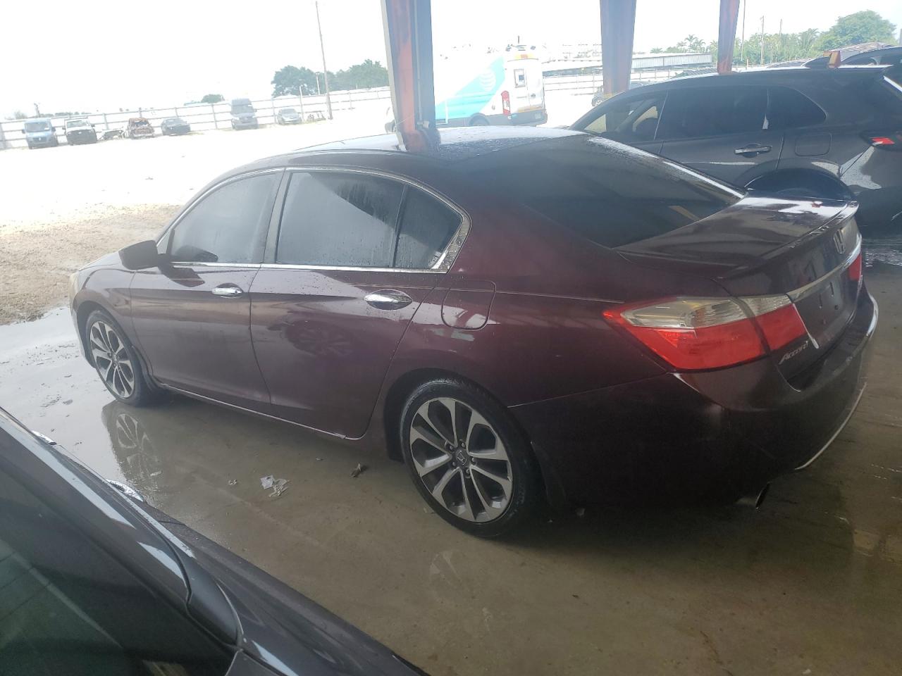 1HGCR2F59FA059490 2015 HONDA ACCORD - Image 2