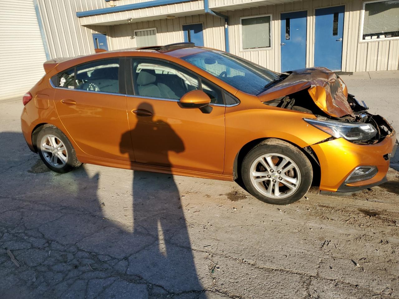 2017 Chevrolet Cruze - Image 4