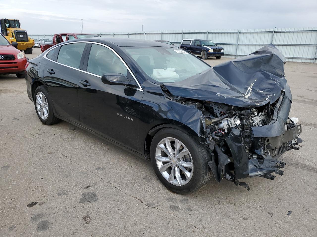 2023 Chevrolet Malibu - Image 4