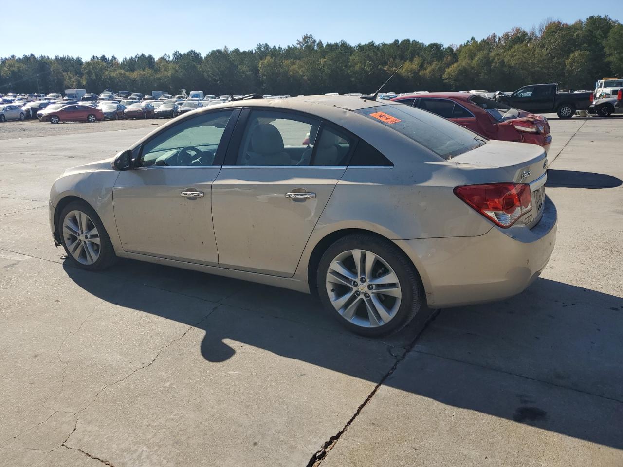 2011 Chevrolet Cruze - Image 2