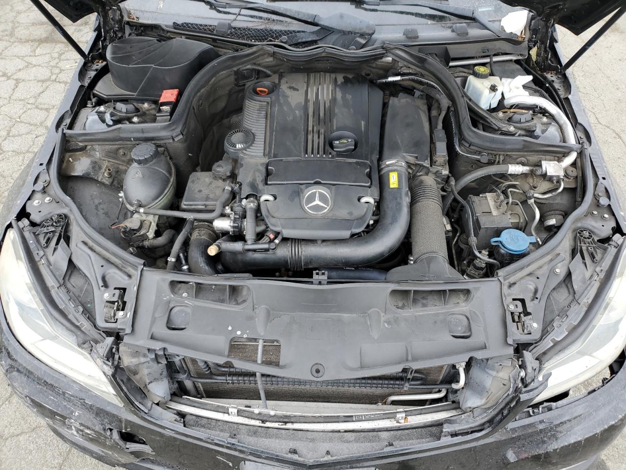 2012 Mercedes-Benz C 250 VIN: WDDGF4HB5CR219259 Lot: 76565884