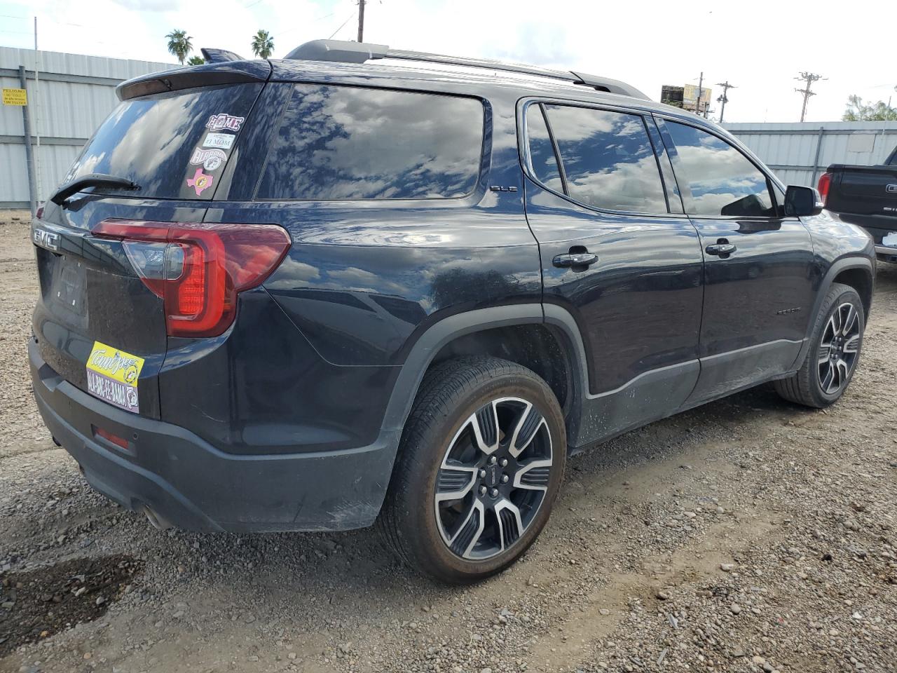 2021 GMC Acadia - Image 3