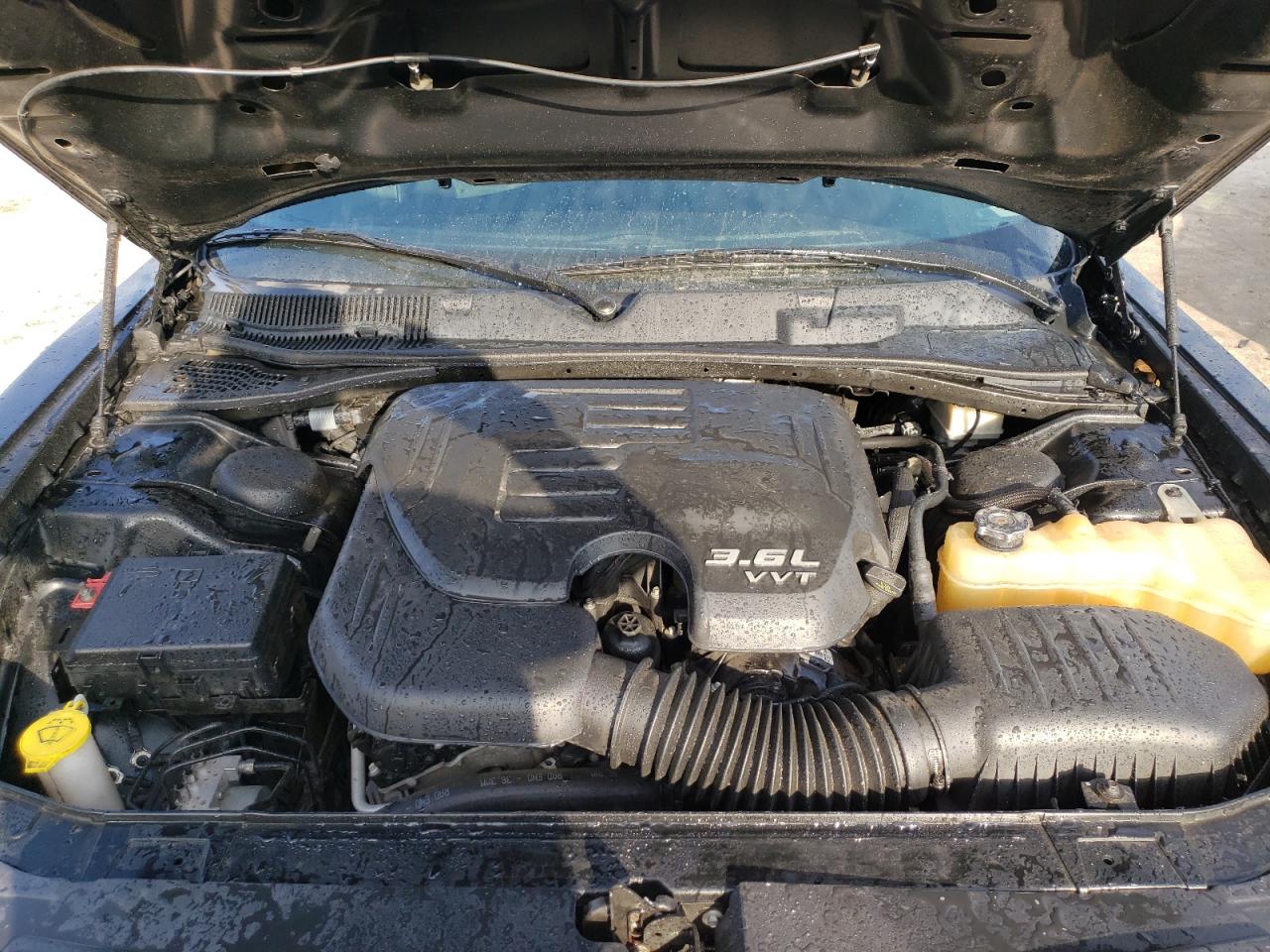 2016 Dodge Challenger - Image 11