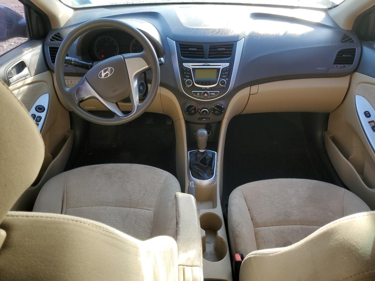 2013 Hyundai Accent - Image 8
