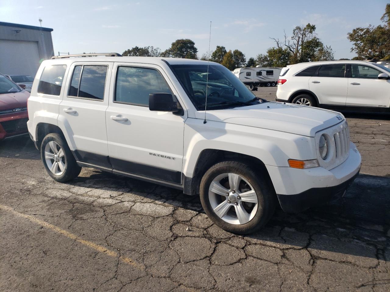 2017 Jeep Liberty (Patriot) - Image 4