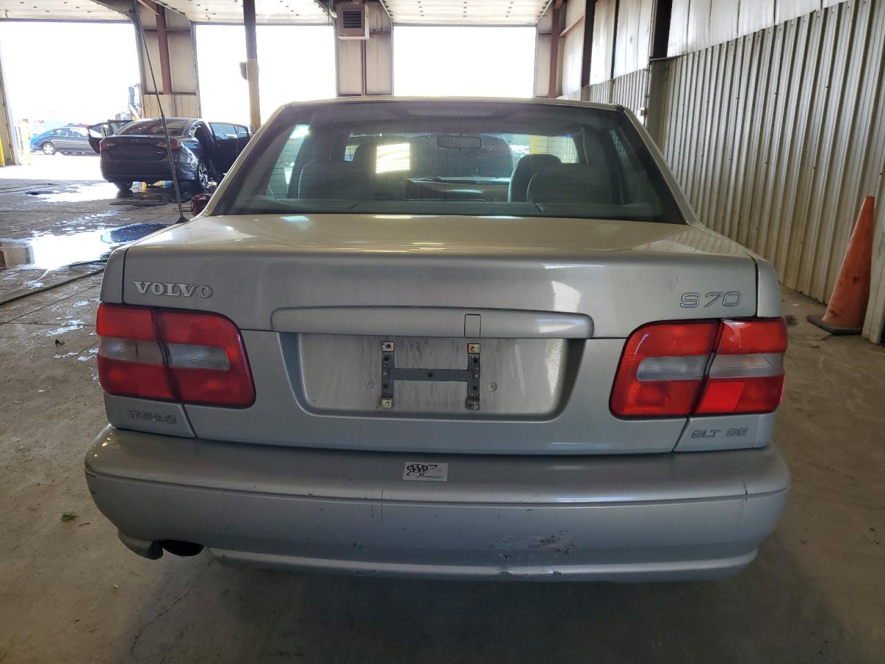 YV1LS56D5Y2653853 2000 Volvo S70 Glt