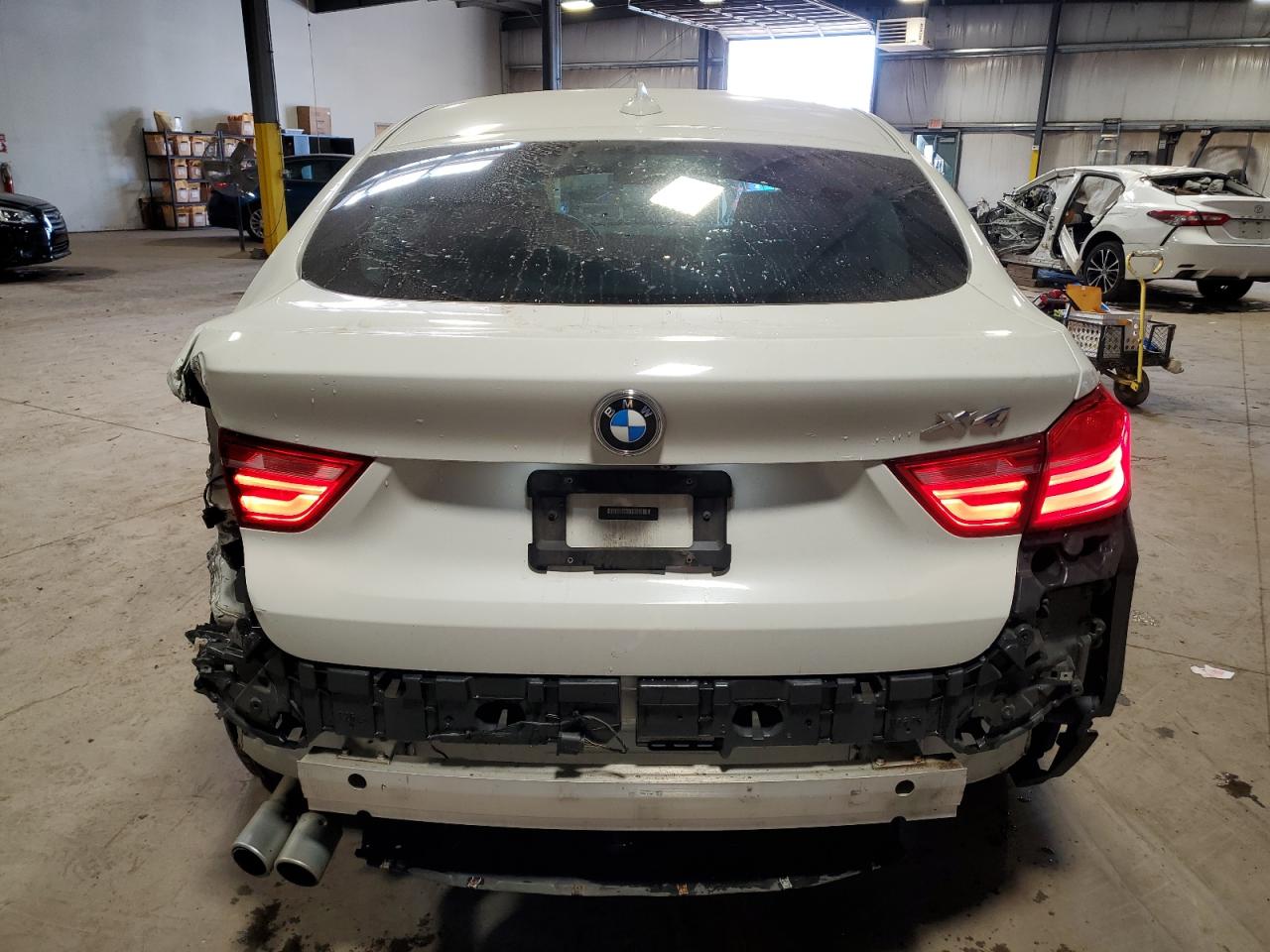 2018 BMW X4 xDrive28I VIN: 5UXXW3C58J0T82784 Lot: 75204744