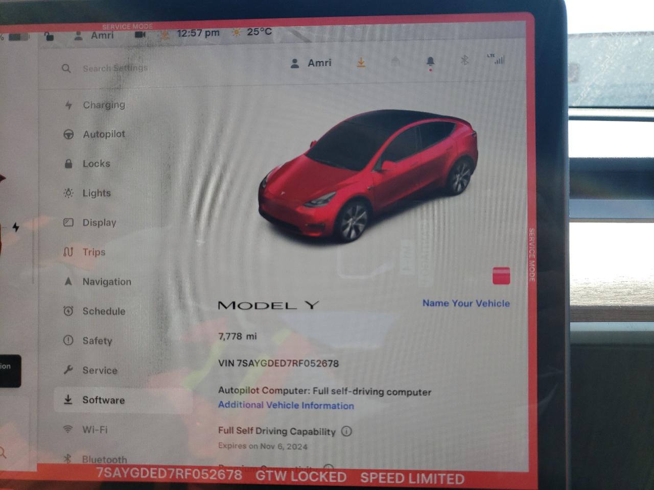 2024 Tesla Model Y - Image 9