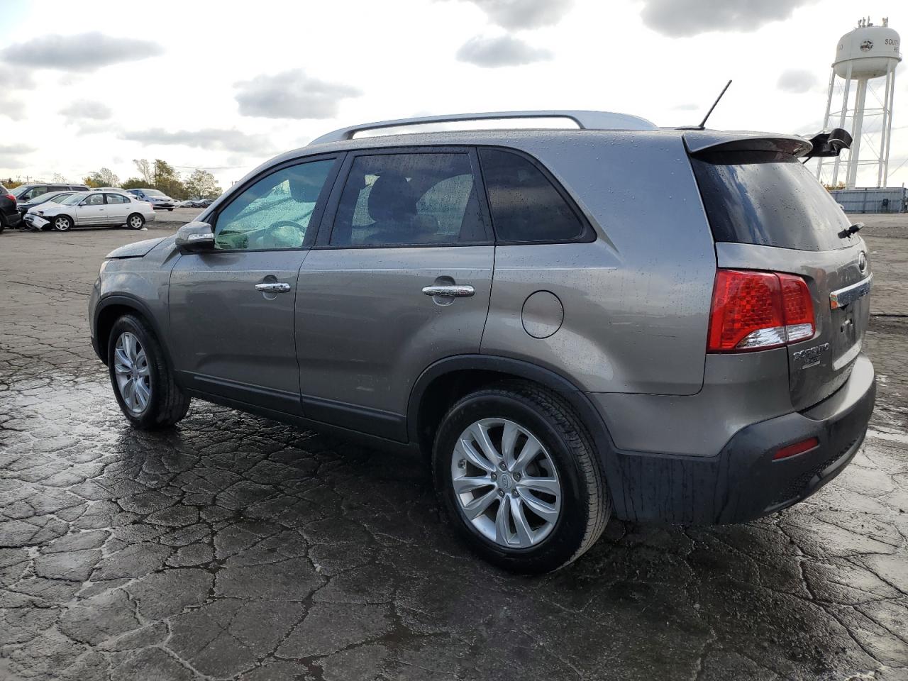 2011 Kia Sorento - Image 2