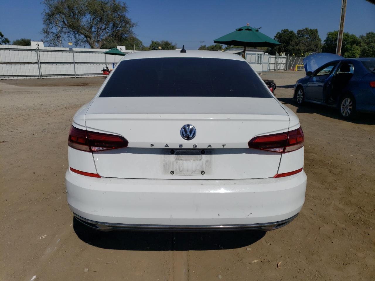 2020 Volkswagen Passat Se VIN: 1VWSA7A32LC008933 Lot: 76026964