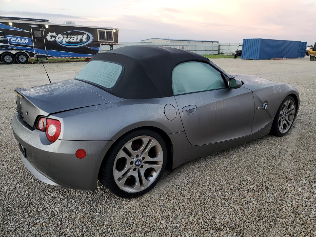 2005 BMW Z4 - Image 3