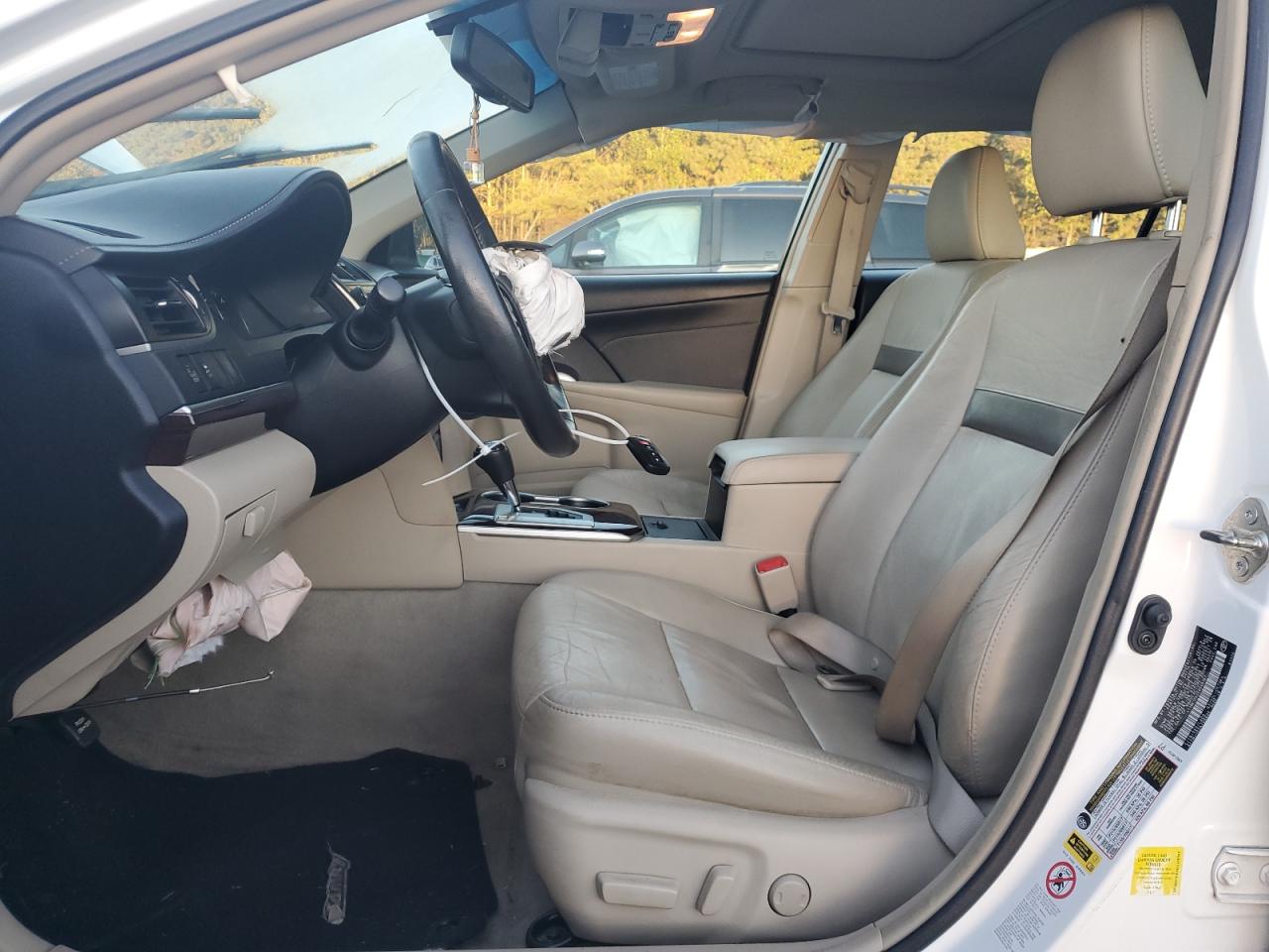 2014 Toyota Camry - Image 7