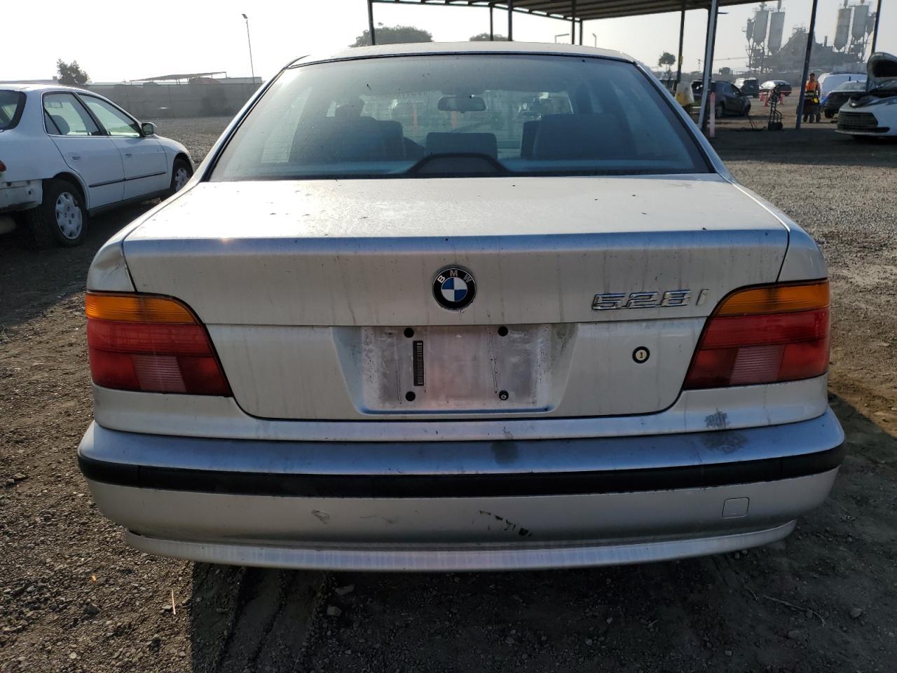 2000 BMW 528 I Automatic VIN: WBADM6345YGU29738 Lot: 75176334