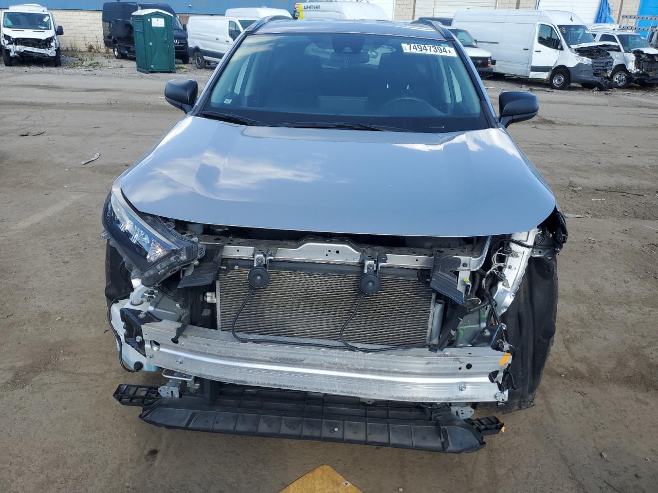 2T3F1RFV7KC021829 2019 Toyota Rav4 Le