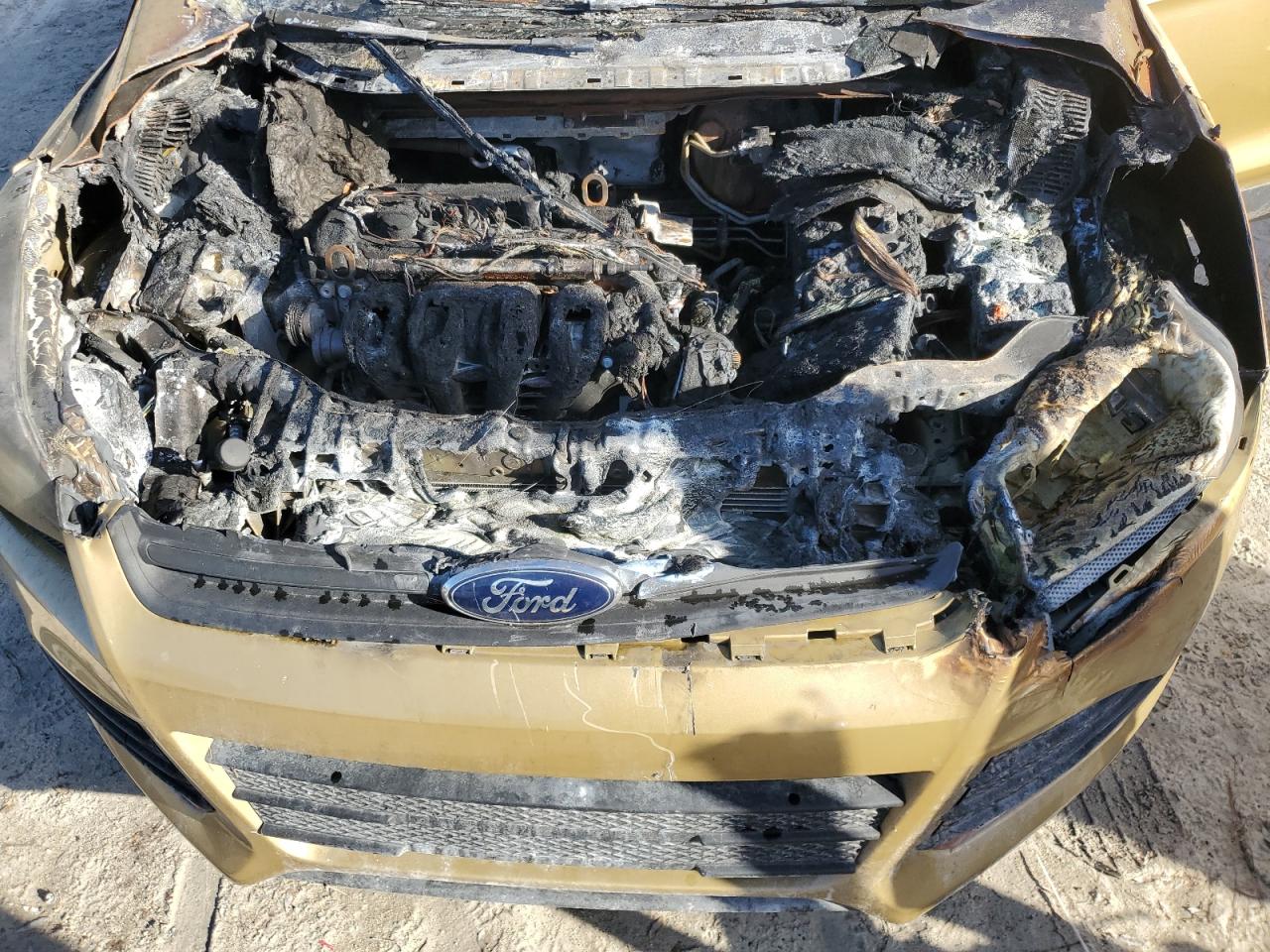 2015 Ford Escape - Image 12
