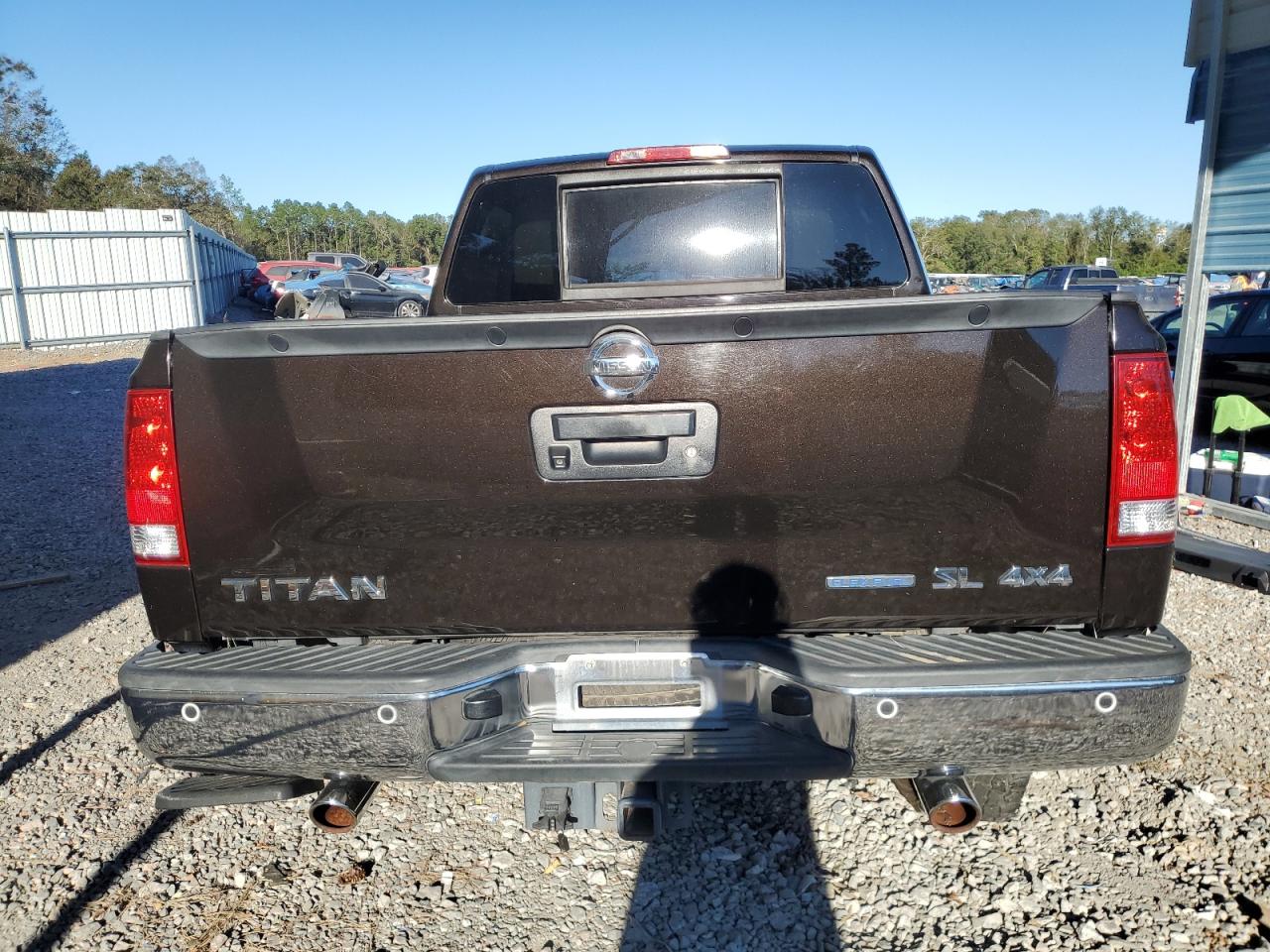 2014 Nissan Titan - Image 6