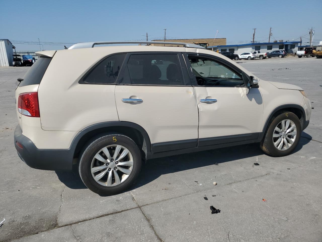 2011 Kia Sorento - Image 3