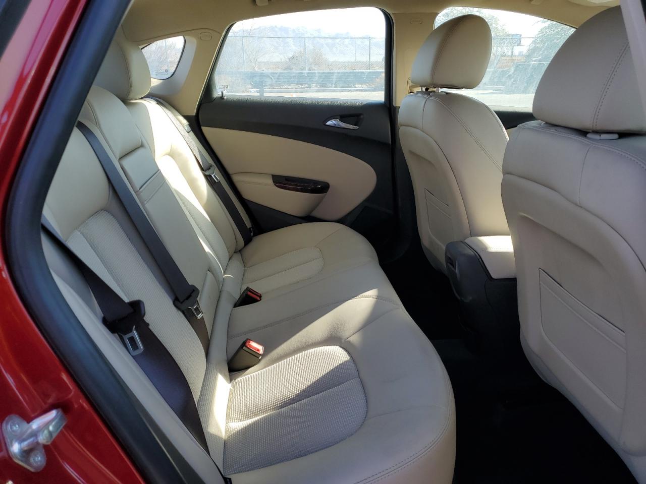 2014 Buick Verano - Image 10